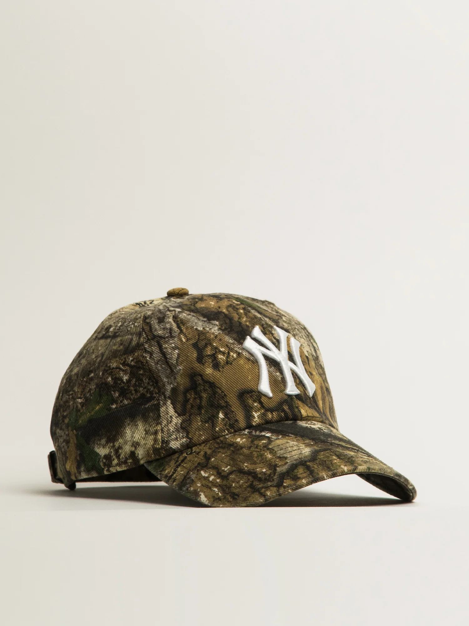 47 REAL TREE CLEANUP YANKEES