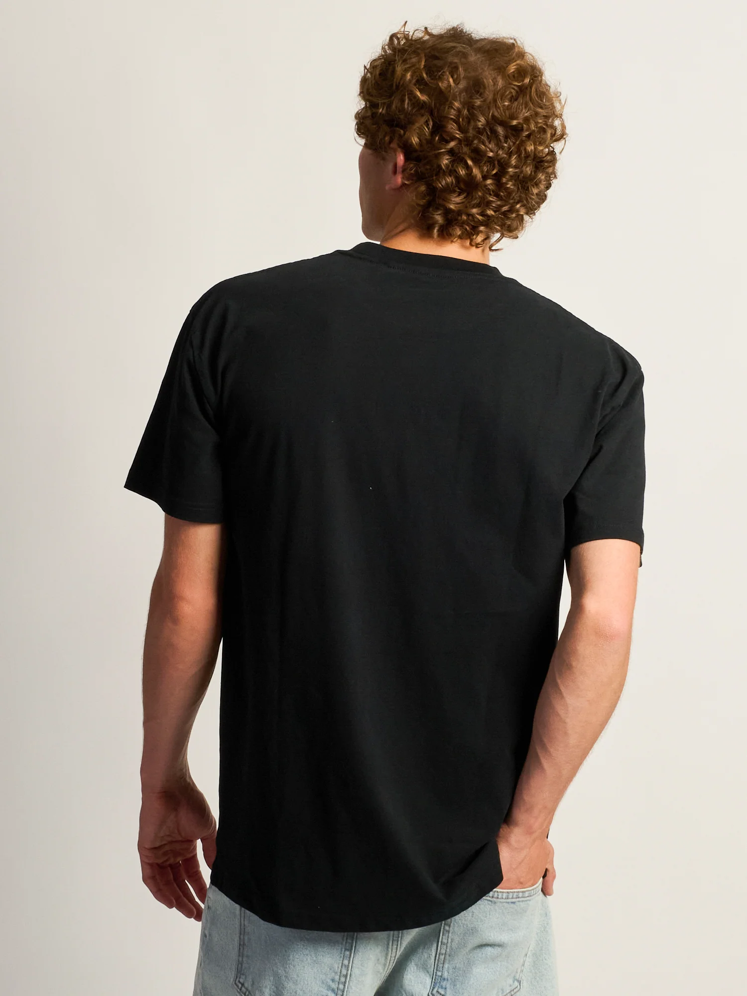 BUD POOL BAR T-SHIRT - Image 4