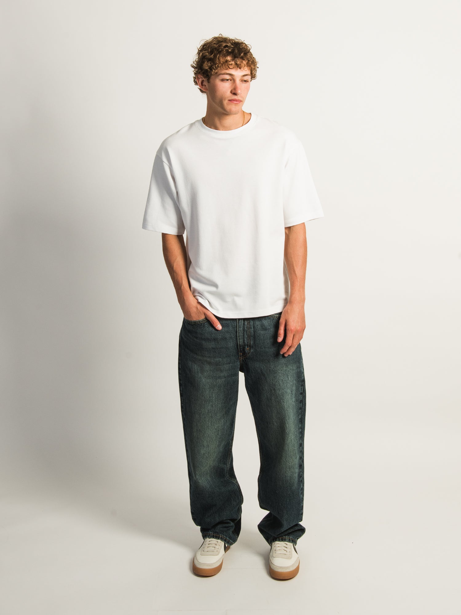 LEVIS 565 LOOSE STRAIGHT 32in - RIGHT MIND - Image 2