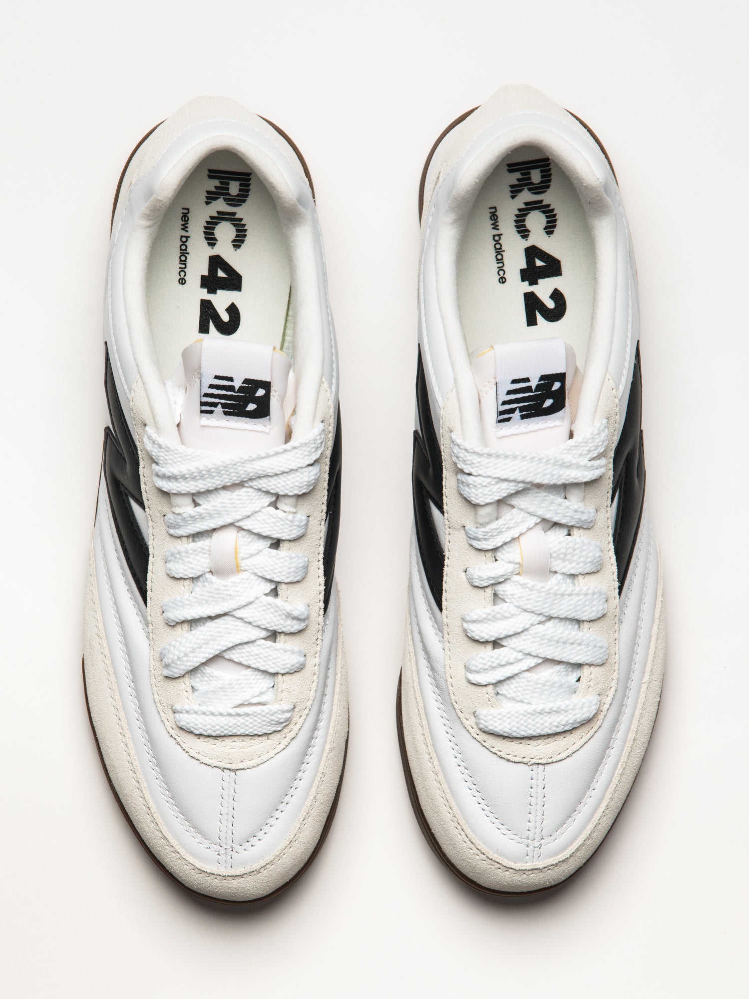 MENS NEW BALANCE THE RC42 SNEAKER - WHITE/BLACK - Image 4