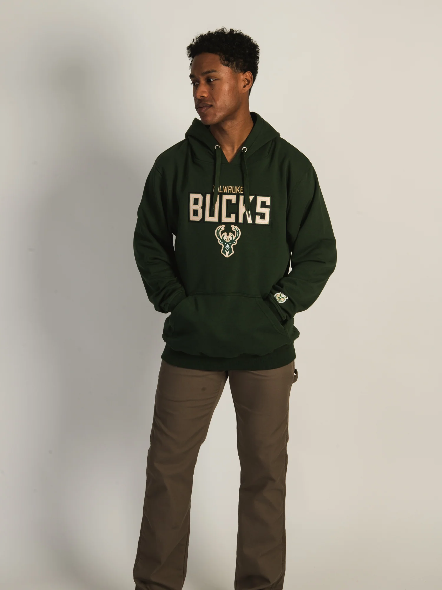 NBA MILWAUKEE BUCKS HARDWOOD PULL OVER - Image 3