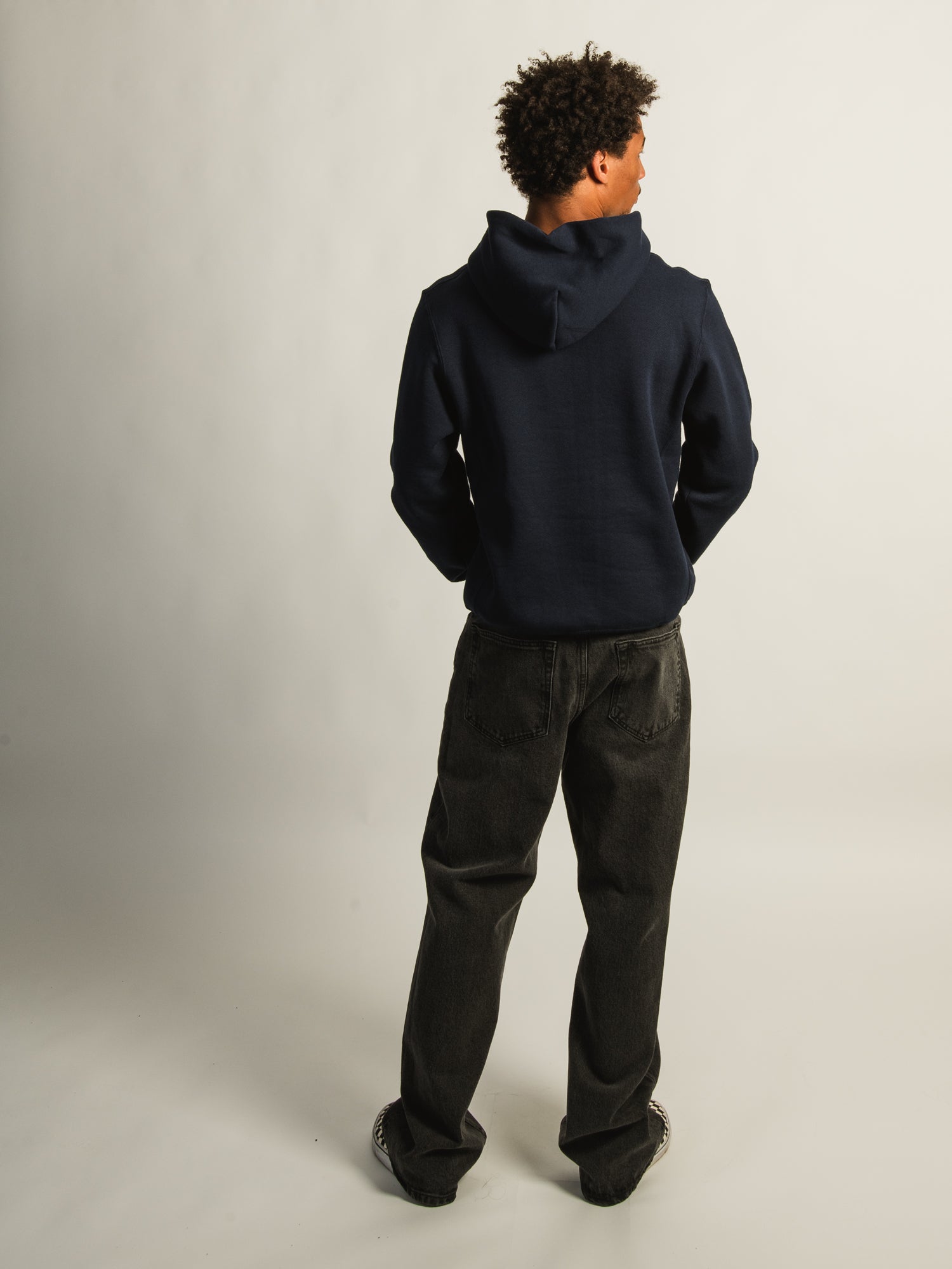 NCAA UCONN PULL OVER HOODIE - Image 5