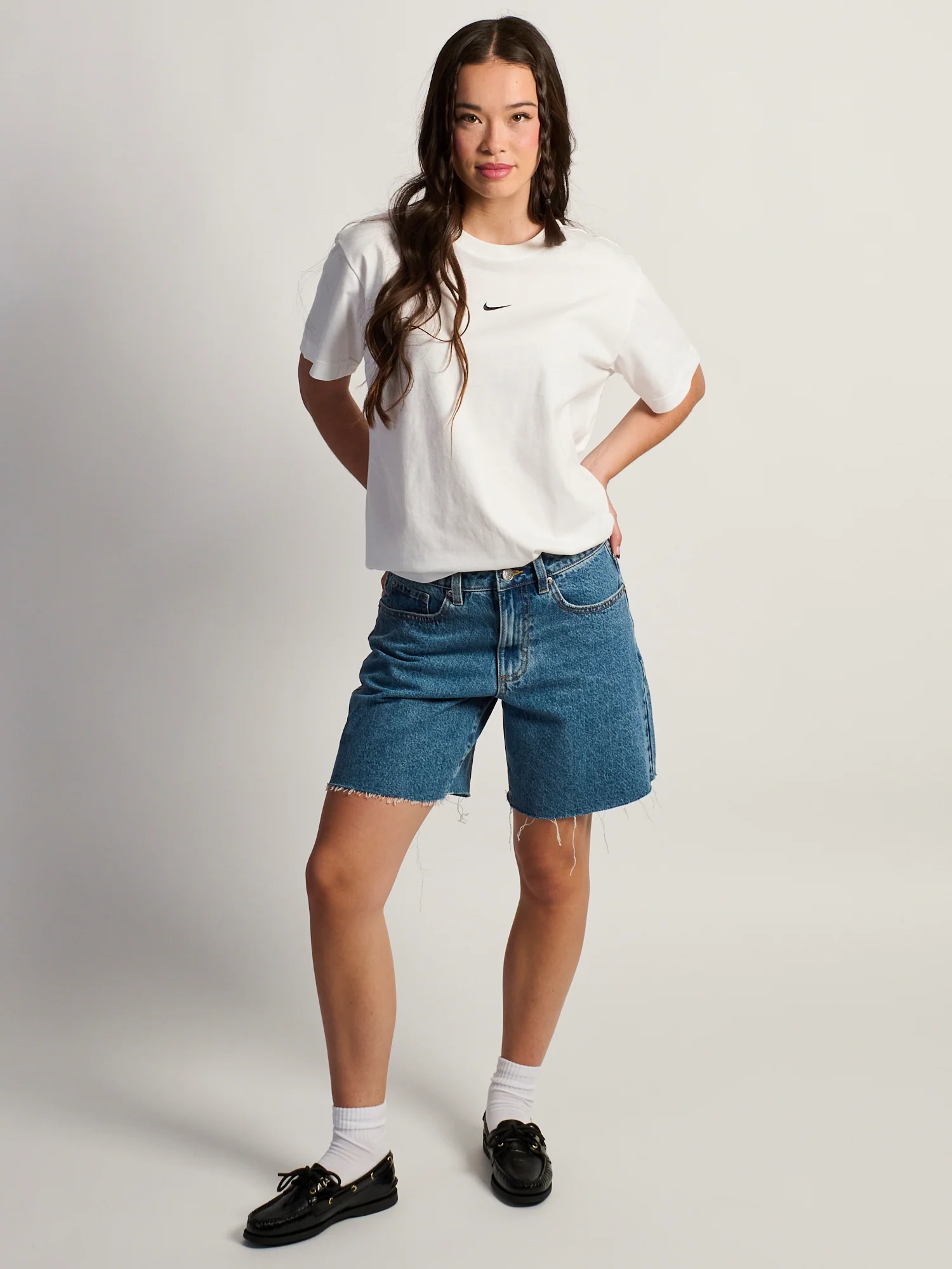 NIKE SPORTSWEAR CLASSIC T-SHIRT - WHITE/BLACK - Image 2