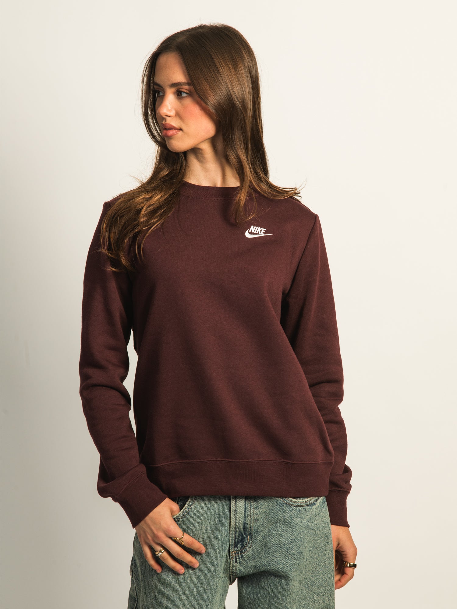 NIKE SPORTSWEAR CLUB FLEECE CREWNECK SWEATER - BURGUNDY - Image 2